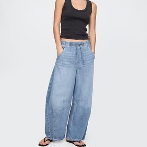 Gap Midrise Horseshoe Jeans